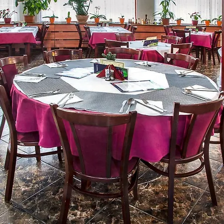 Hotell Garni Zlín