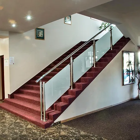 Hotell Garni 3*